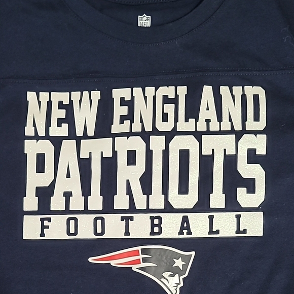 New England Patriots Football NFL Kids Tee Size 10/12 NEW - Picture 2 of 3
